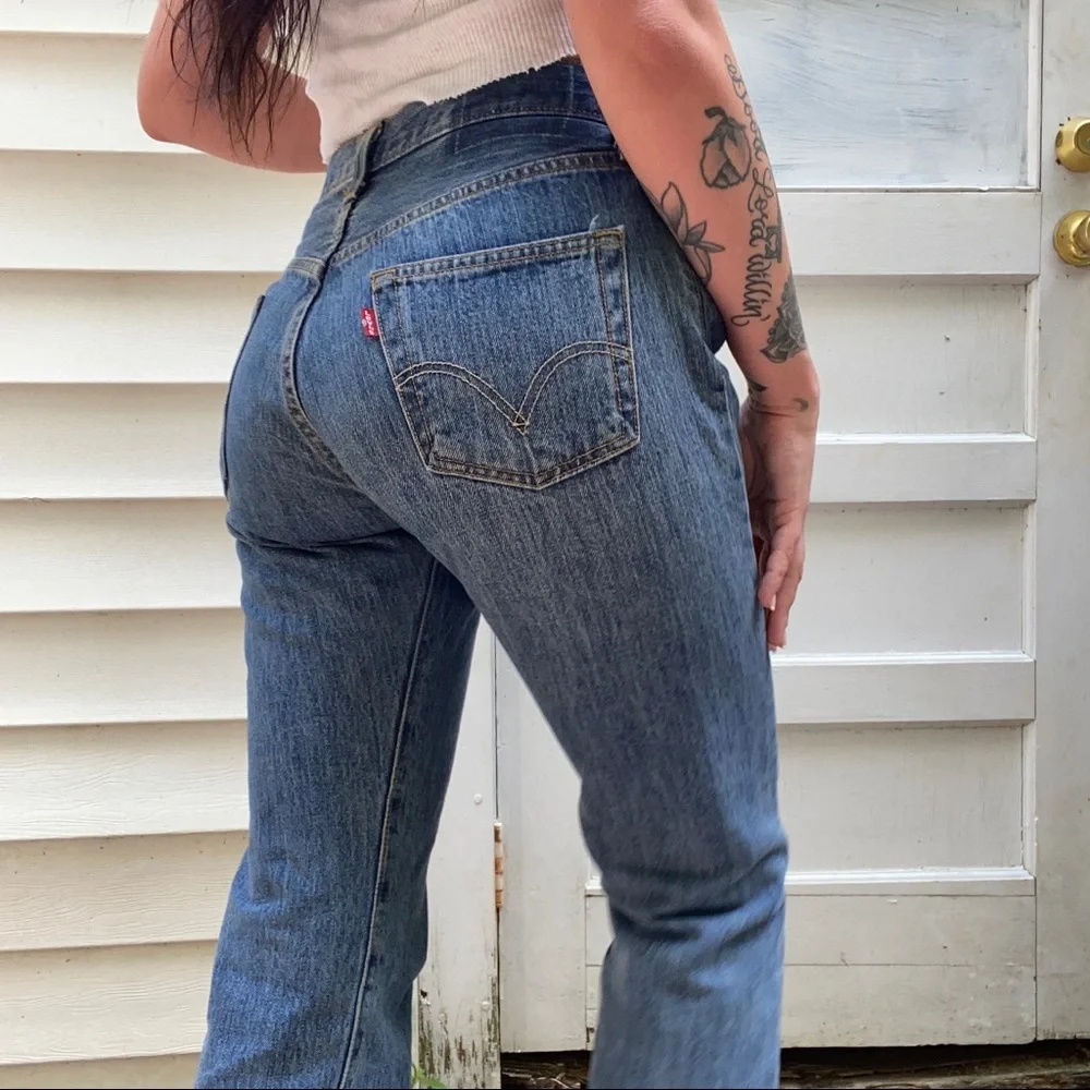 80S 501 LEVIS MID RISE STUDENT SLIM FIT MID RISE RARE VINTAGE MEDIUM WASH JEANS - Picture 7 of 7
